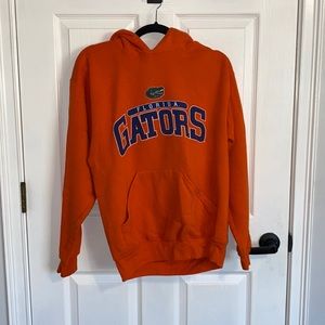 Florida Gators Orange Sweatshirt Size Medium in EUC No defects no stains